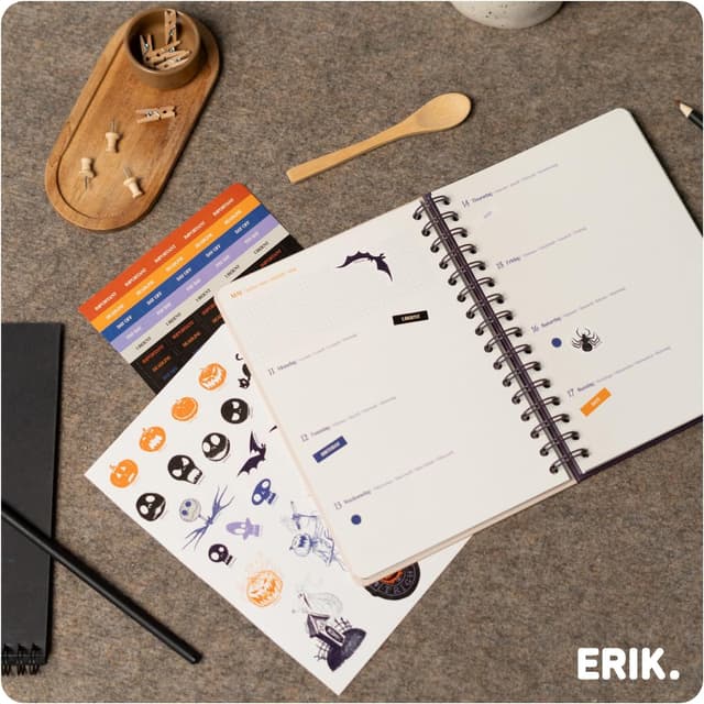 Detalle 2 de Grupo Erik Agenda 2026 A5 Semana Vista Pesadilla Antes de Navidad