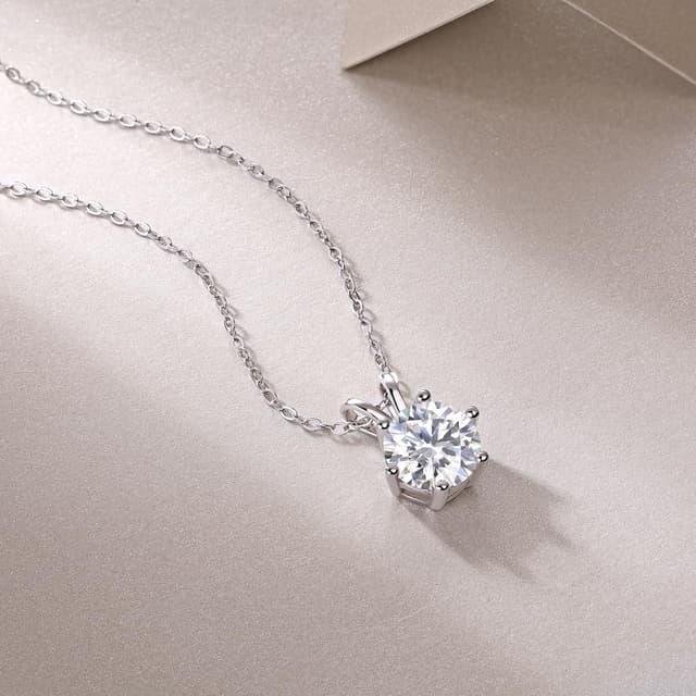 Detalle de FANCIME Moissanite Kette aus 925 Sterling Silber mit runden Moissanit-Anhänger (VVS1, Farbe D) – 40+5 cm