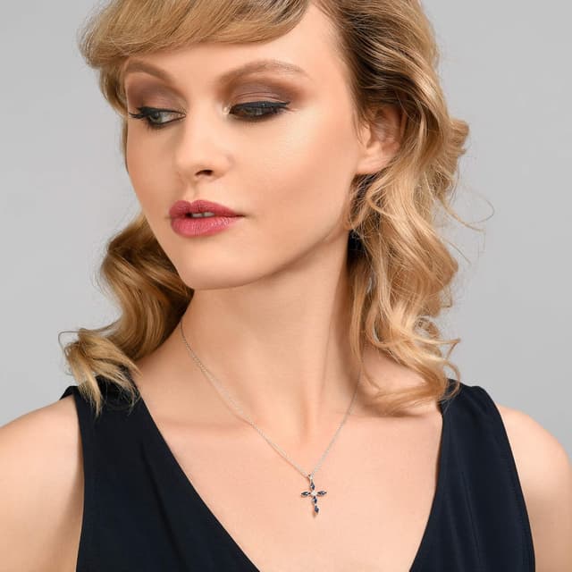 Detalle de Collier croix bleu saphir en argent sterling 925 namana, pendentif serti de pierres