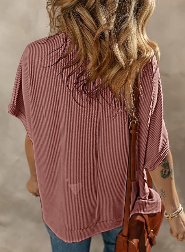 Detalle de Dokotoo Women’s Casual Oversized Short Sleeve Knit Tunic Top with Side Slits