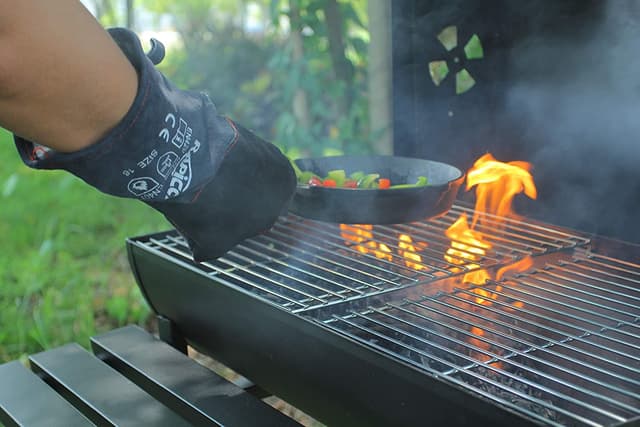 Detalle 2 de RAPICCA Fireplace Gloves 16 inch heat