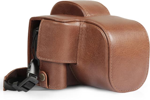 Detalle de MegaGear Ledertasche für Canon EOS R100 (18–45 mm) in Braun – passgenauer Schutz für die Digitalkamera