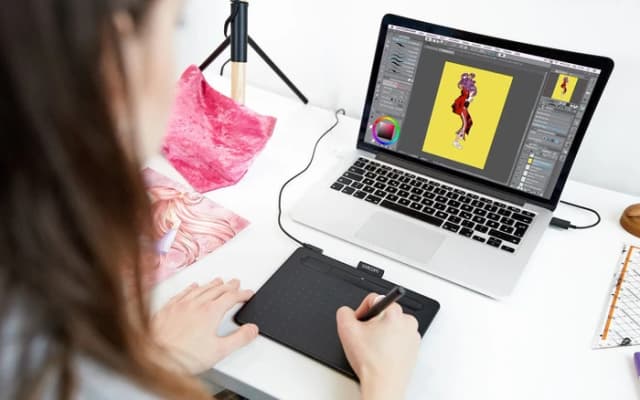 Thumbnail 6 de Wacom Intuos S Schwarz Grafiktablett, 20 x 16 cm