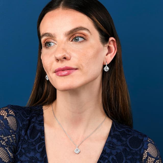 Detalle de Diamond Treats boucles d’oreilles pendantes en argent 925, pierres taille coussin (blanches ou colorées)