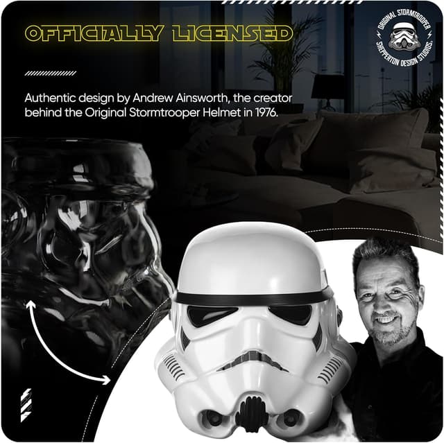 Detalle 2 de Stormtrooper whiskey decanter set (750ml) with 2 helmet glasses — officially licensed Star Wars gift