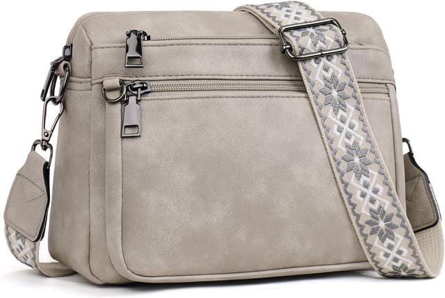 Detalle de MUIIKOLA cross body bag with wallet, 22 x 20 cm
