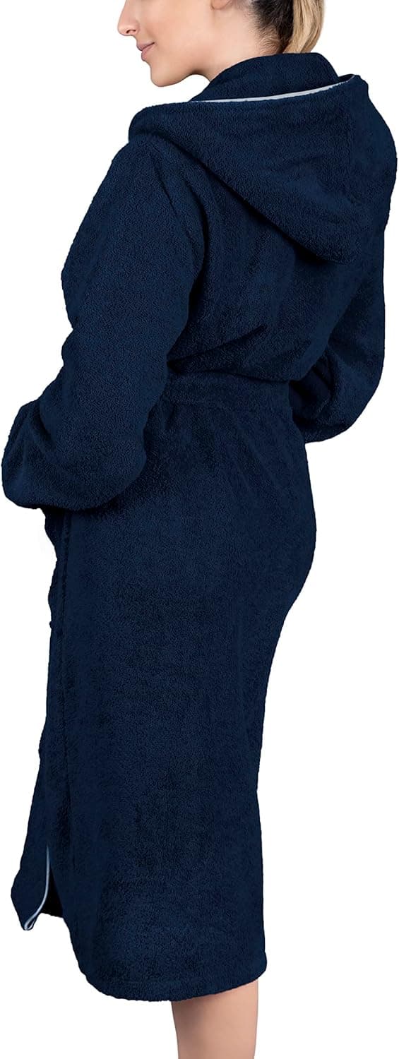 Detalle 2 de LAYNENBURG Damen Bademantel aus Frottee mit Kapuze, lang – 100% Baumwolle (360 g/m²), OEKO‑TEX Standard 100