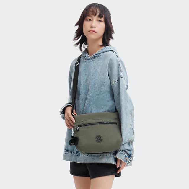 Detalle 2 de Kipling ARTO sac bandoulière 6 L