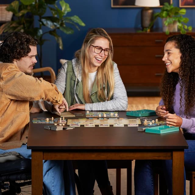 Detalle de Life in Reterra Strategy Board Game: tile-laying spatial puzzle with wooden pieces & premium storage (2–4 players)