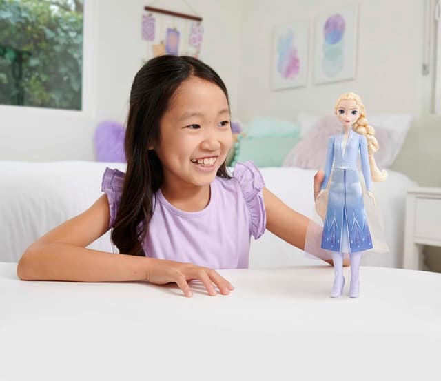 Detalle de Elsa Doll HLW48 for Frozen 2 play