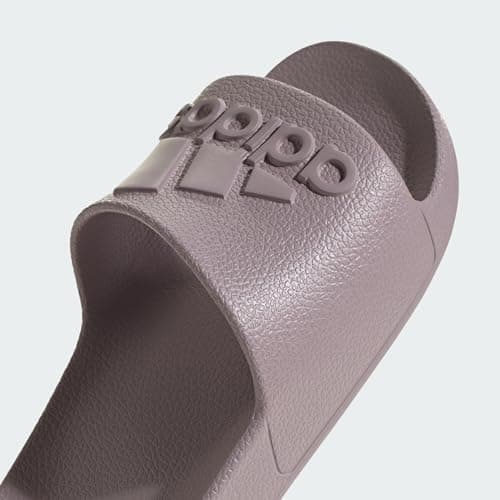 Detalle 2 de adidas Adilette Aqua Slides 37 EU