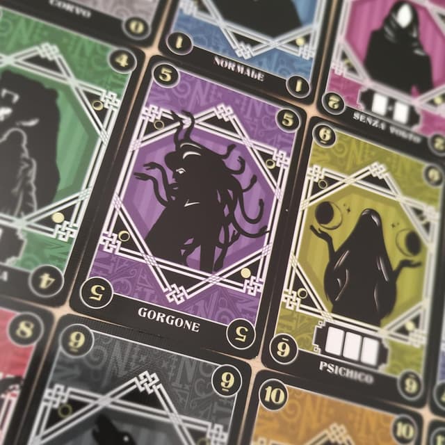 Thumbnail 4 de Cranio Creations Mercredi Jeu de cartes 2 à 6