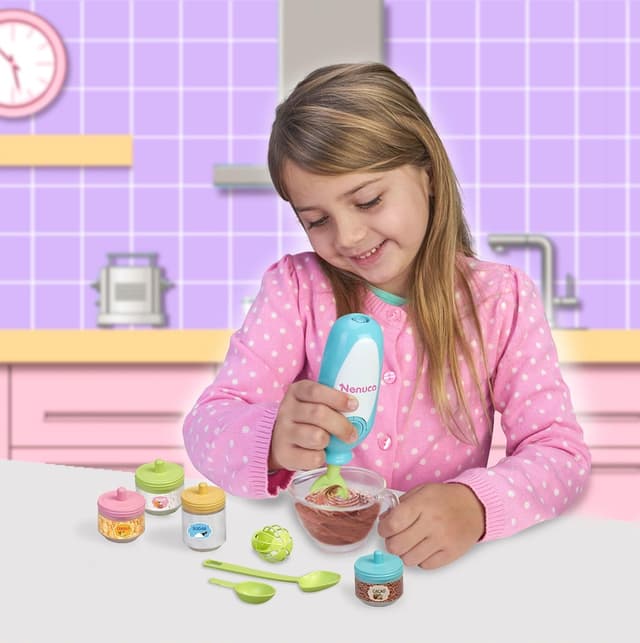 Thumbnail 4 de Nenuco Muñeco Bebé con Comiditas y Juguetes Electrónicos