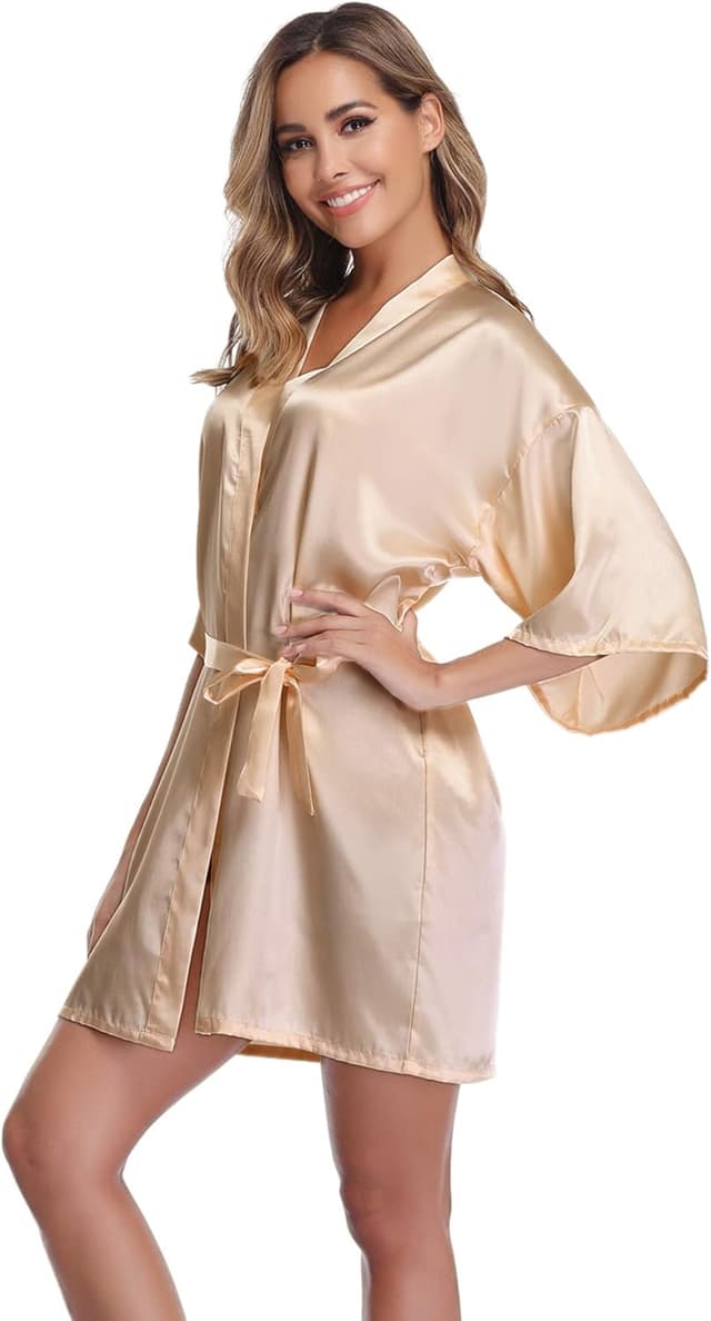 Detalle 2 de Vlazom Peignoir Femme satin type kimono « Bride/Bridesmaid » avec ceinture