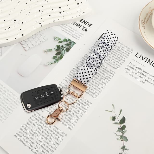 Detalle 2 de Schlüsselanhänger Armband Leopardenmuster mit Band