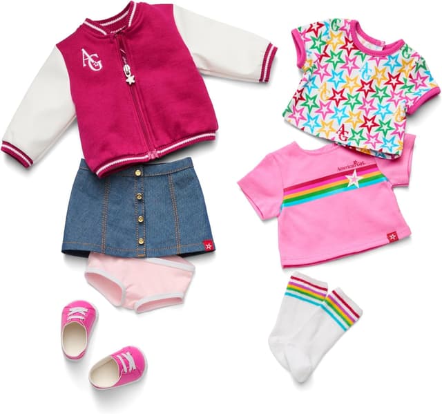 Detalle de American Girl Truly Me 18-inch Doll #116 (Light-Blue Eyes, Wavy Purple-and-Pink Hair) with Star Squad Outfit