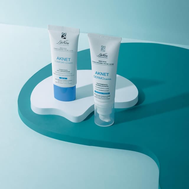 Detalle 2 de BioNike Aknet Comfort Cover 104 Biscuit 30 ml