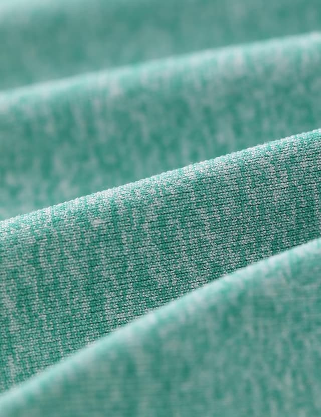 Detalle de CRZ YOGA women’s seamless sports T-shirt – breathable short-sleeve gym and running top