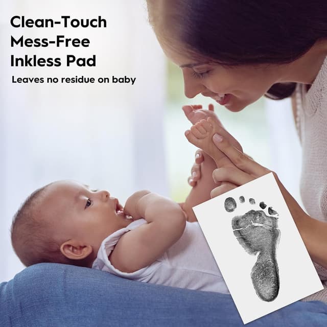 Detalle de TATUNER Baby Hand and Footprint Kit inkless paw pads