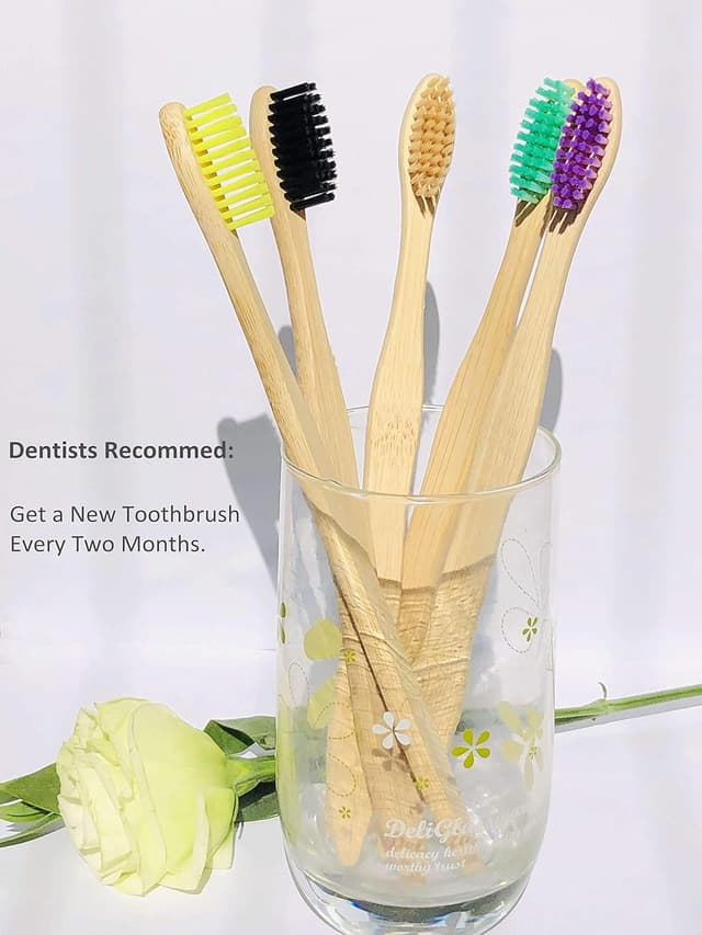 Detalle 2 de Goaycer Bamboo Toothbrushes 10 Pack — Medium bristles 🪥