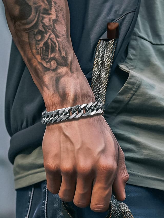 Detalle de Richsteel Herren-Armband im Cuban-Gliederstil aus 316L-Edelstahl – Silber/Gold/Schwarz, 8/12/17 mm breit