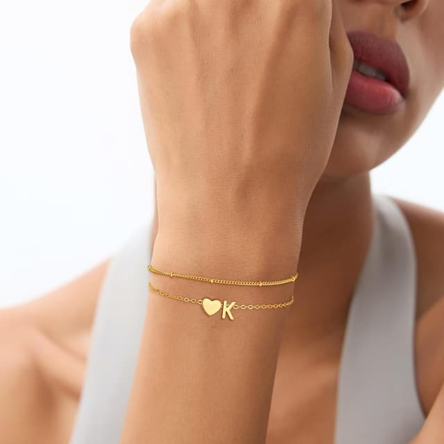 Detalle 2 de SLOONG Herz Buchstaben Armband Damen – 18K vergoldet, verstellbar (Silber/Gold Look)