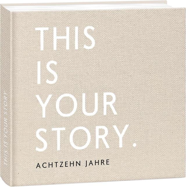 Detalle de mintkind Erinnerungsbuch Kindheit Beige – Geburtstagsbuch von 0 bis 18 Jahren mit Leinenalbum & Vorlagen