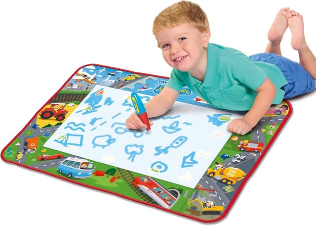 Detalle 2 de Aquadoodle TOMY AquaDoodle Tapis Classique Couleurs T72370 : tapis de dessin à eau géant pour enfants dès 18 mois