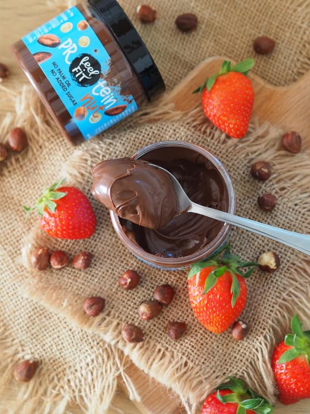 Detalle de Feel Fit Protein Creme Mix – Pistazie & Nuss Kakao-Haselnuss Aufstrich, 6×200 g, ohne Zuckerzusatz