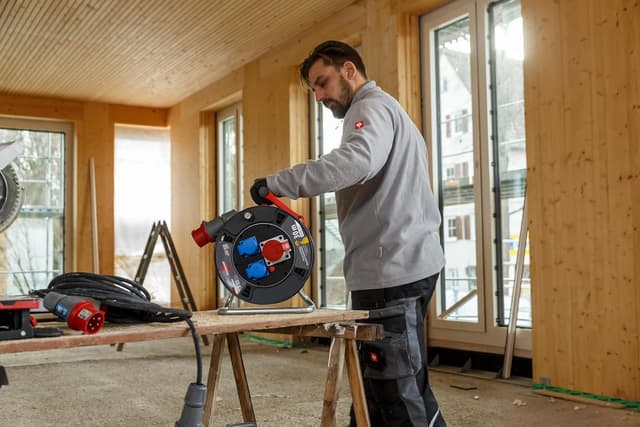 Thumbnail 5 de Brennenstuhl Garant Avvolgicavo CEE 1 V2 IP44 30 m