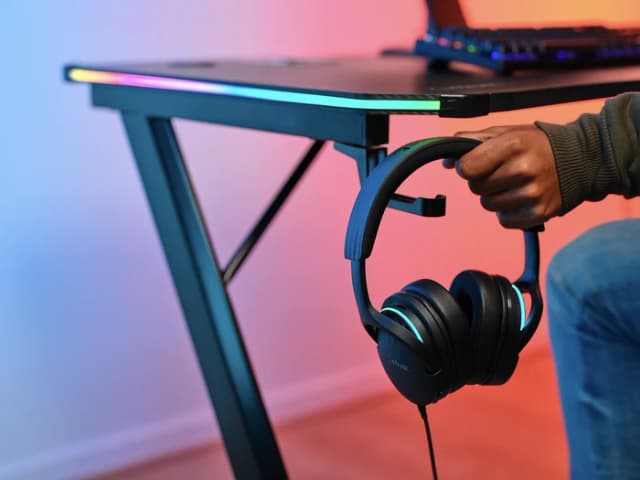 Thumbnail 12 de Trust GXT709 Luminus RGB Gaming-Schreibtisch (120 x 60 cm) in Schwarz