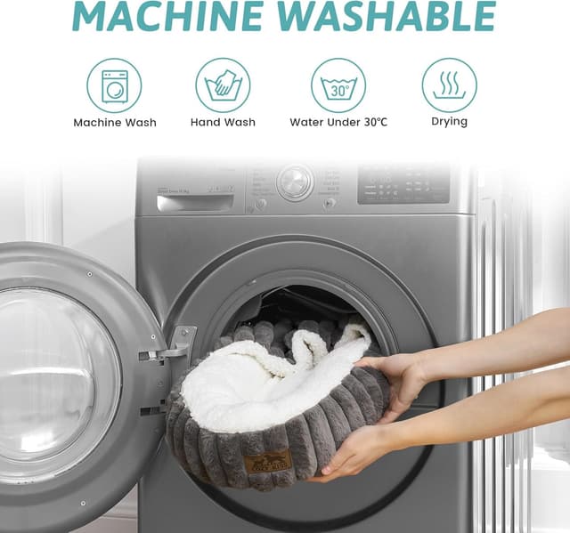 Thumbnail 6 de COZY KISS Cat Bed with Blanket (Small) 58x58x15cm in Grey