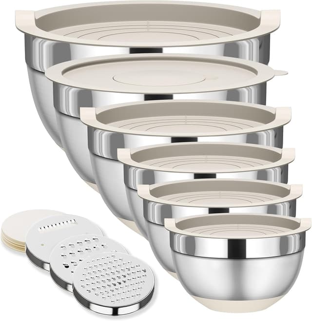 Detalle de Fyrnova 6-Piece Stainless Steel Mixing Bowls Set with Lids and Grater Attachments