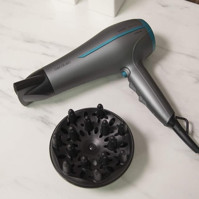 Detalle de Cecotec Sèche-cheveux Bamba IoniCare 5200 AURA Black (2300 W) avec air froid et buse de précision