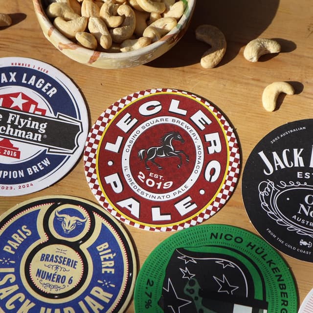 Thumbnail 6 de Formula 1 Beer Mats x10