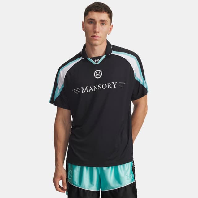 Detalle de Under Armour x Mansory Terrace Jersey: camiseta de hombre de secado rápido