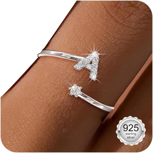 Detalle de Maynor A-Z Buchstaben-Ring aus Silber 925 mit Cubic-Zirkonia, verstellbar (Größe 50–60)