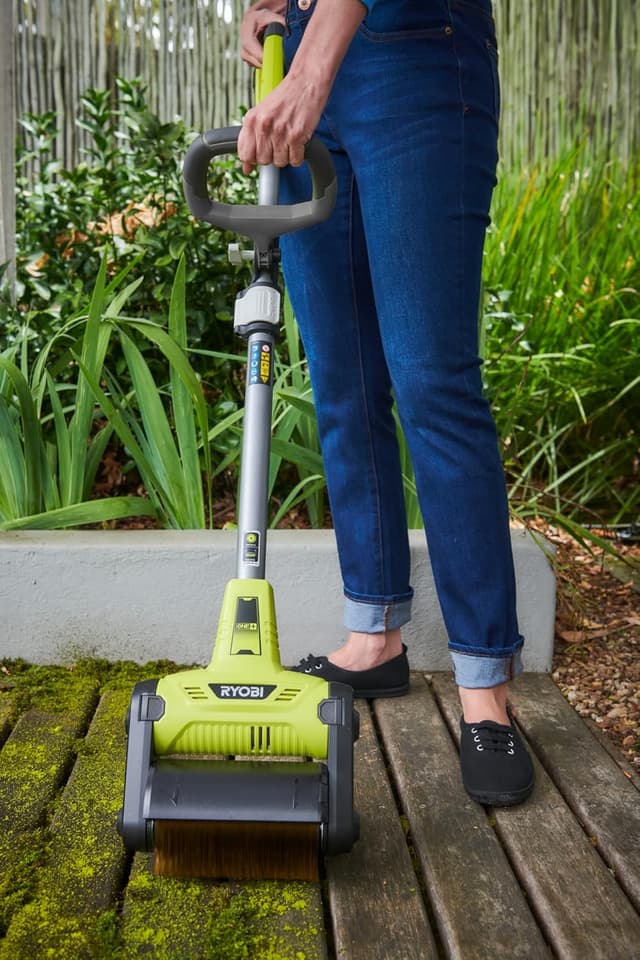 Detalle de Spazzola per legno Ryobi per pulizia