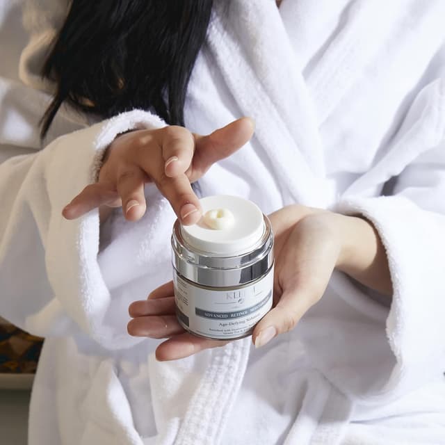 Thumbnail 3 de Crema Hidratante Facial con Retinol 50ml