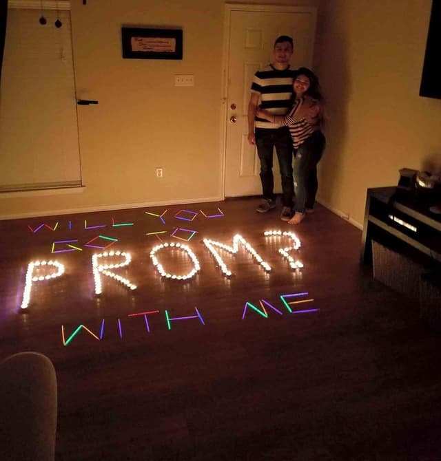 Thumbnail 5 de AuFiiy Glow Sticks 100 pack 8 inch