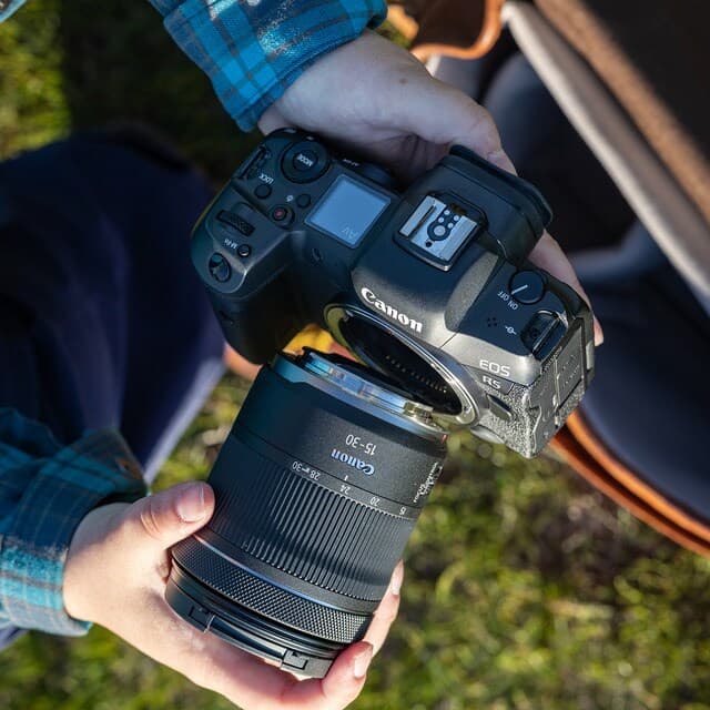 Detalle 2 de Canon RF 15-30mm Objetivo gran angular 15–30mm