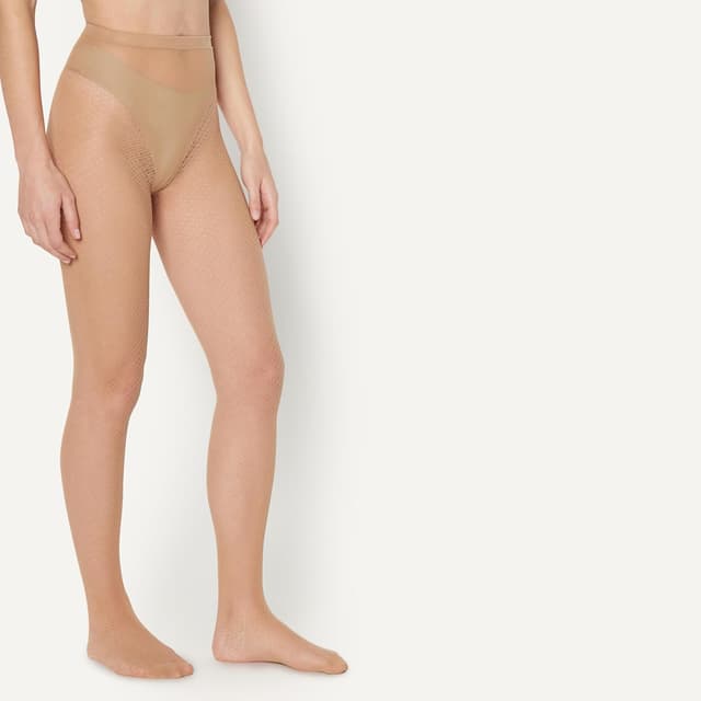 Detalle 2 de Amazon Essentials Damen Netzstrümpfe (2 Paar) – komfortable Fischnetzoptik für Röcke und Kleider