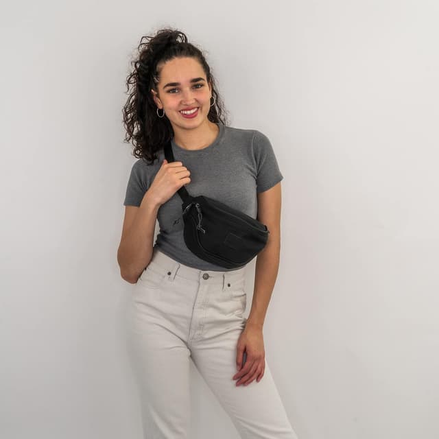 Detalle de Johnny Urban Marsupio Ben idrorepellente con tasca con zip e tracolla regolabile