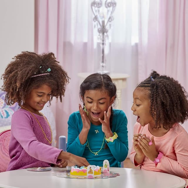 Thumbnail 6 de Pretty Pretty Princess Disney Board Game