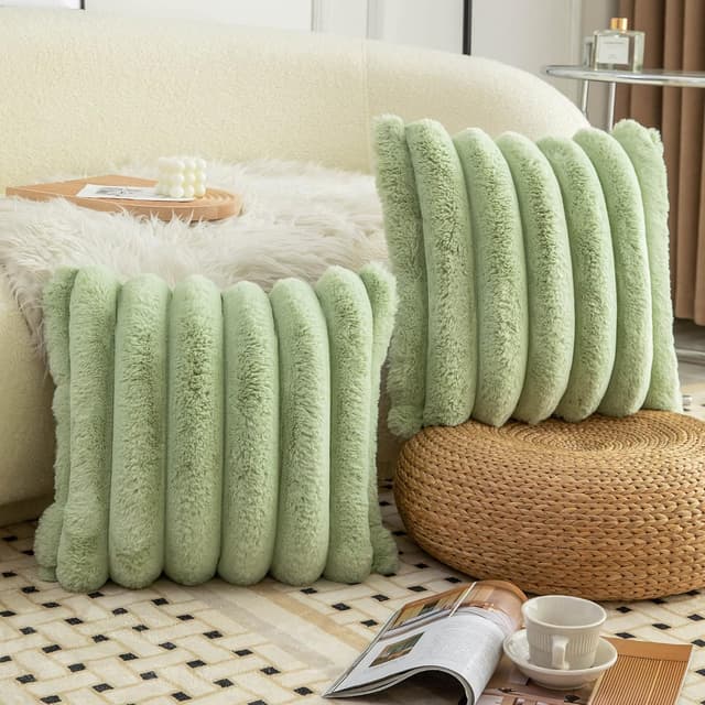 Detalle de Neelvin Green Faux Fur Cozy Striped Throw Pillow Covers (20x20 inch) – Set of 2
