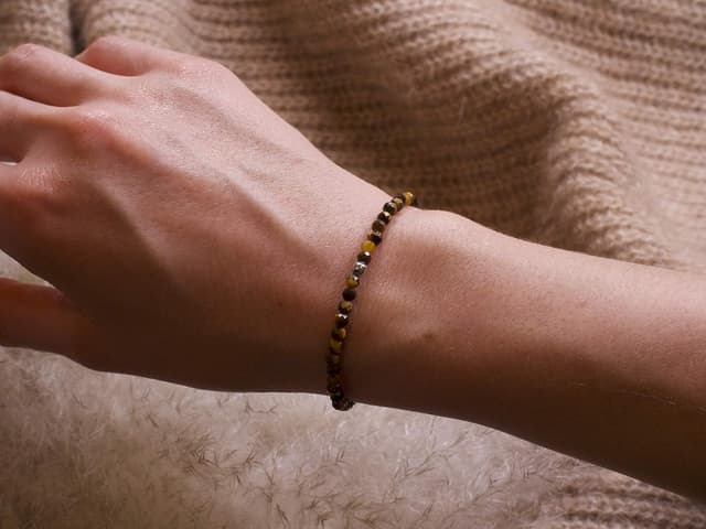 Detalle de BERGERLIN Echtes Naturstein Perlen Armband mit 925-Silberperle (Tigerauge) – zertifiziert