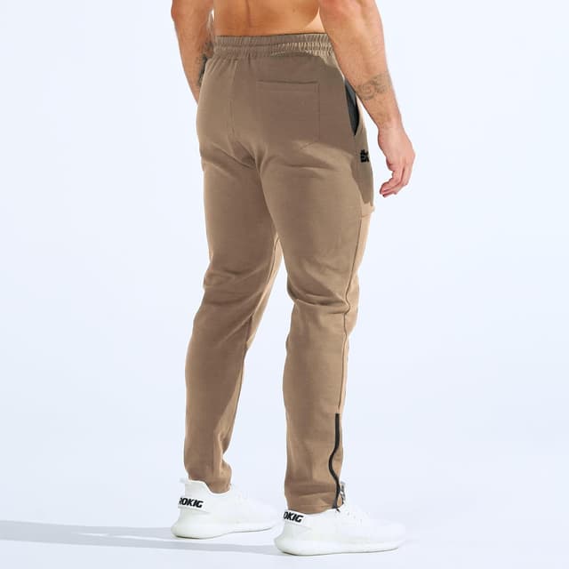 Detalle de BROKIG Mens Zero Armor Gym Jogger Bottoms with ankle zips and integrated mesh pockets