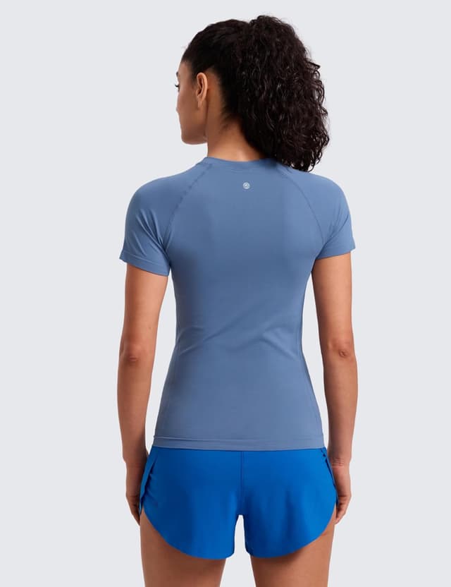 Detalle 2 de CRZ YOGA Women’s Seamless Sports T-Shirt (short sleeve) for gym, running, yoga & everyday wear