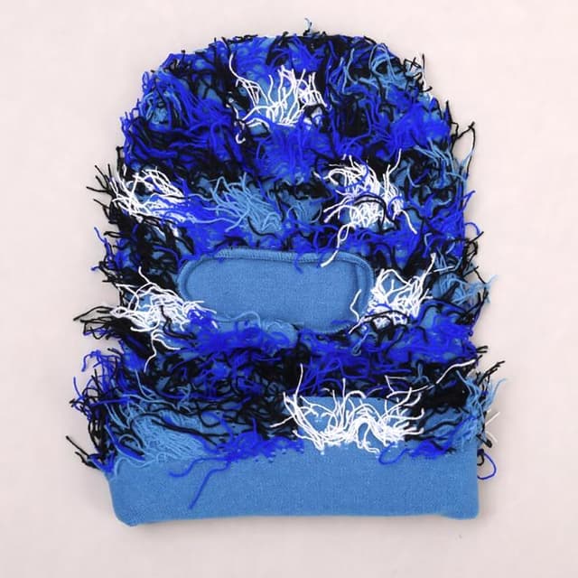 Detalle de Malaxlx Distressed Balaclava knitted ski mask – windproof full-face winter warmer