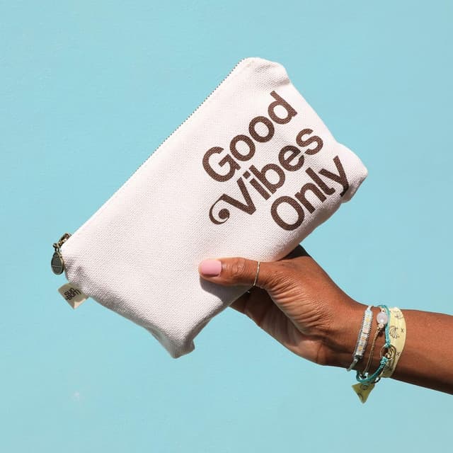 Detalle de Sun Bum Day Tripper SPF 30 Sun Care Kit (Travel Size) with SPF30 Lotion, Lip Balm & After Sun